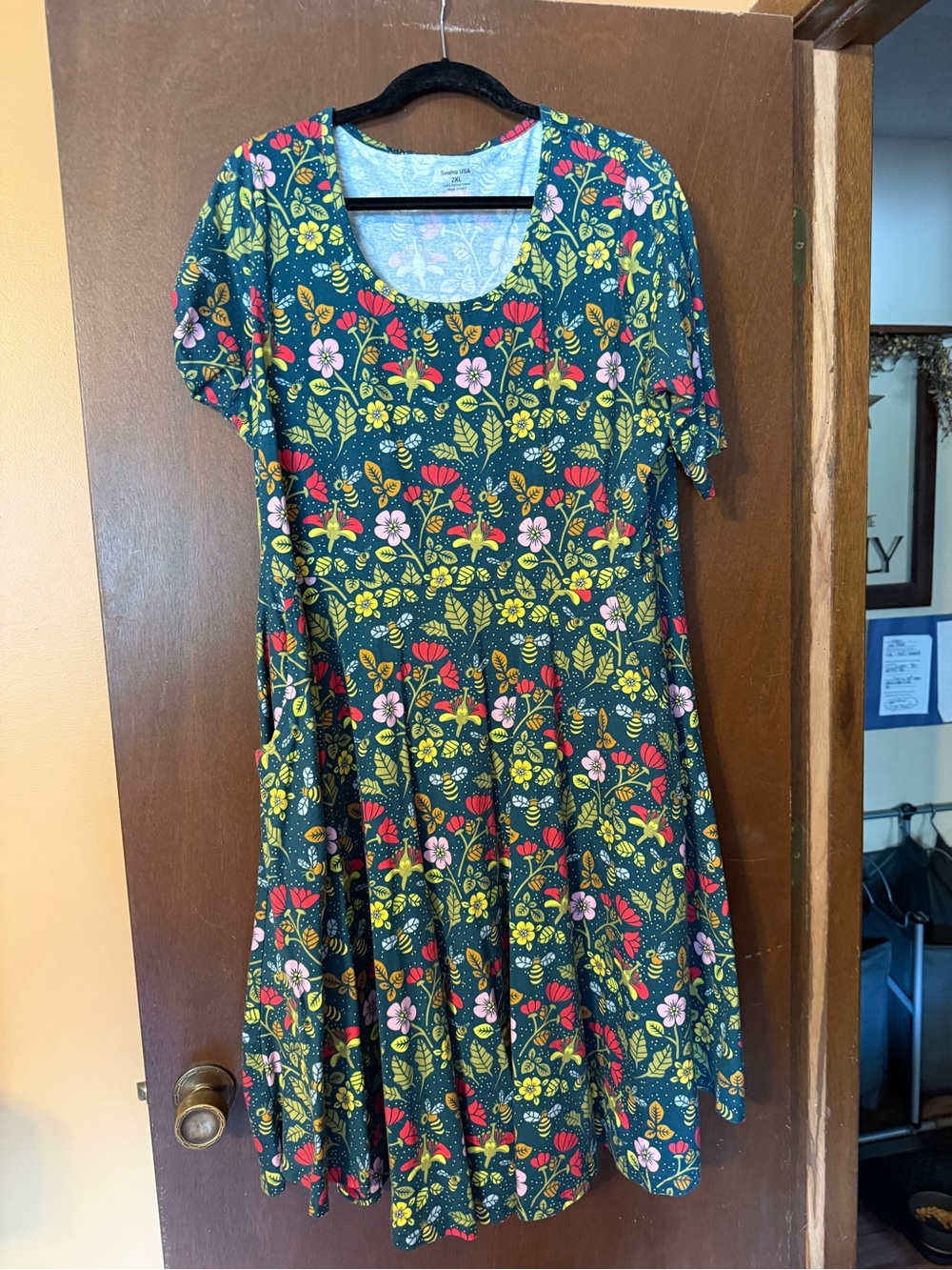 SVAHA nwot Pollinator Twirl dress with pockets!